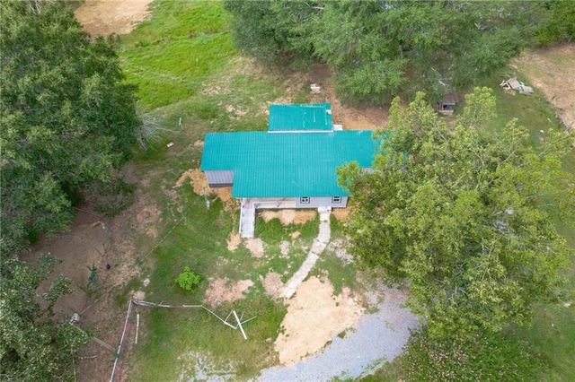 821 Everett Springs Road, Calhoun, GA 30701