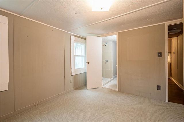 821 Everett Springs Road, Calhoun, GA 30701