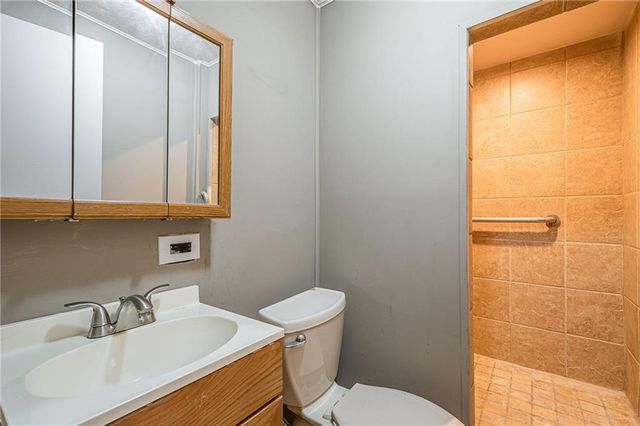 821 Everett Springs Road, Calhoun, GA 30701