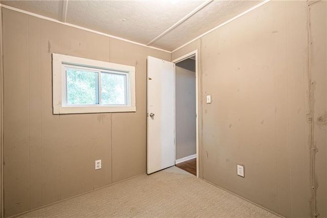 821 Everett Springs Road, Calhoun, GA 30701