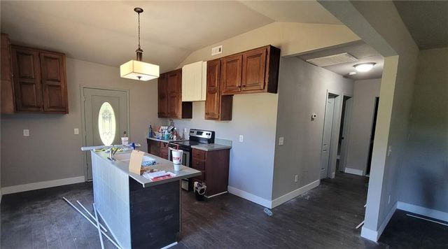 821 Everett Springs Road, Calhoun, GA 30701