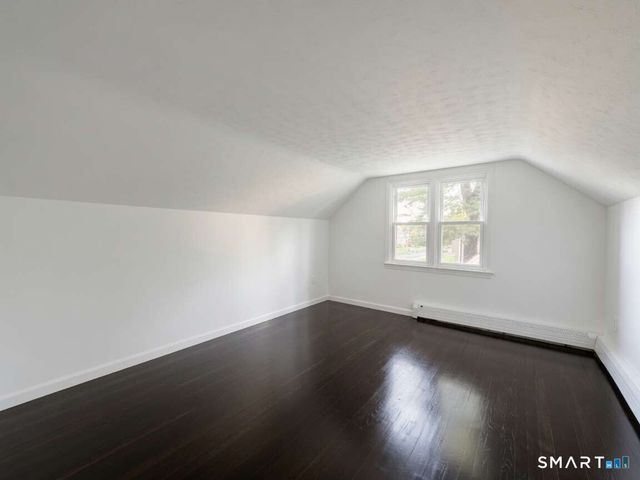 32 Simon Road, Enfield, CT 06082