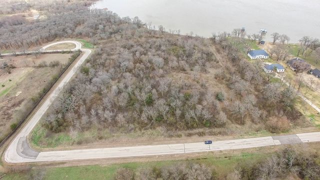 8615 Southern Shore Court, Kemp, TX 75143