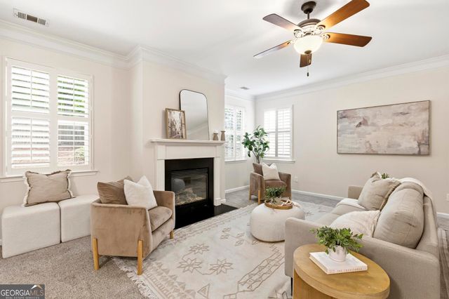 910 Silver Lake Drive, Acworth, GA 30102