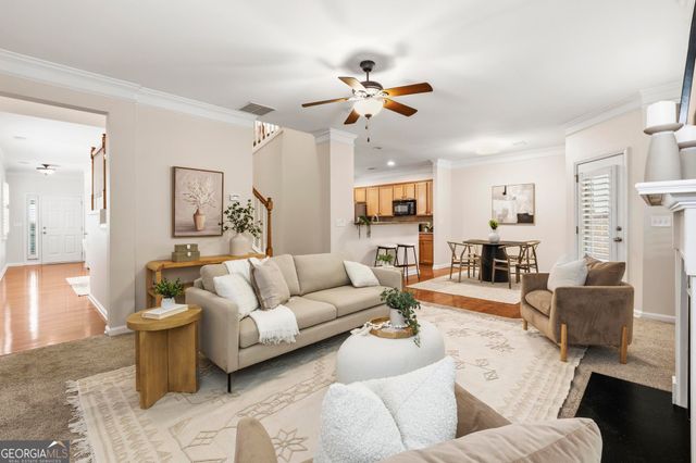 910 Silver Lake Drive, Acworth, GA 30102