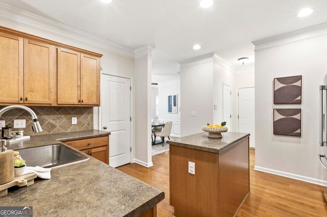 910 Silver Lake Drive, Acworth, GA 30102