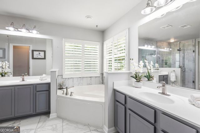 910 Silver Lake Drive, Acworth, GA 30102