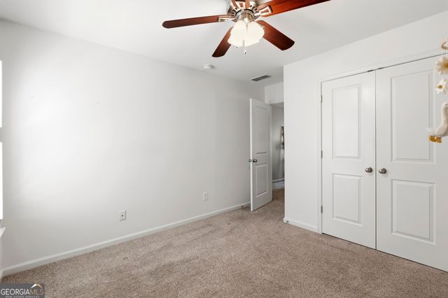 910 Silver Lake Drive, Acworth, GA 30102