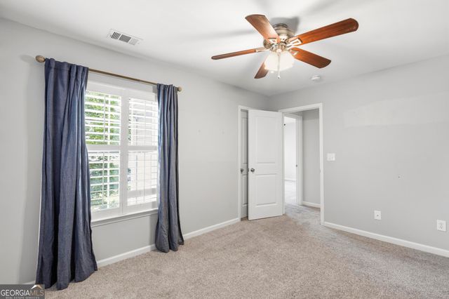 910 Silver Lake Drive, Acworth, GA 30102