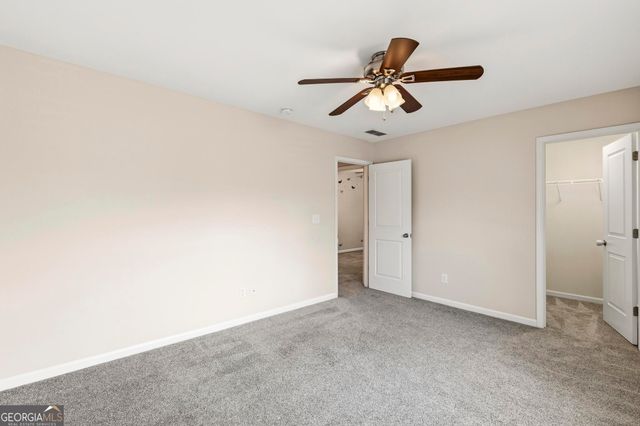 910 Silver Lake Drive, Acworth, GA 30102