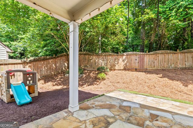 910 Silver Lake Drive, Acworth, GA 30102
