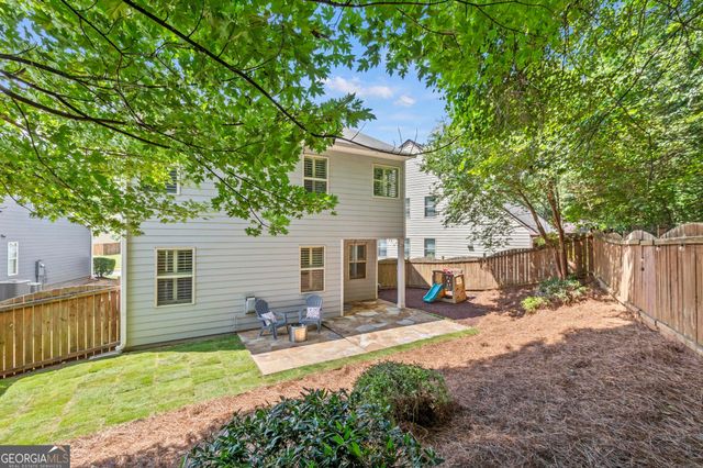 910 Silver Lake Drive, Acworth, GA 30102
