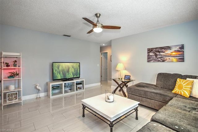 1817 SW 40th ST, Cape Coral, FL 33914