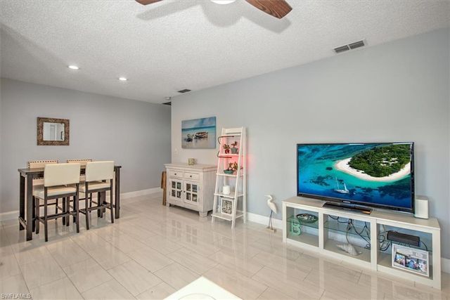 1817 SW 40th ST, Cape Coral, FL 33914