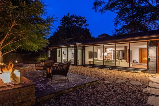 1904 Lenox NE Road, Atlanta, GA 30306