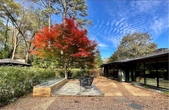 1904 Lenox NE Road, Atlanta, GA 30306