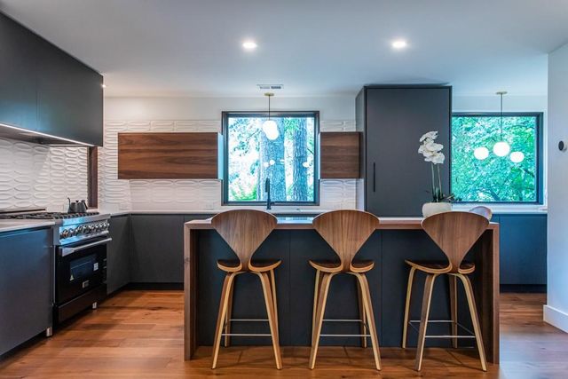 1904 Lenox NE Road, Atlanta, GA 30306