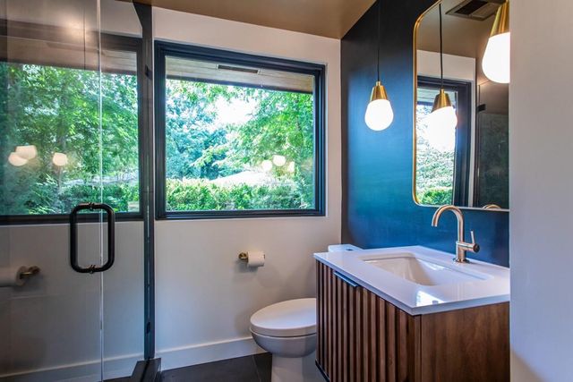 1904 Lenox NE Road, Atlanta, GA 30306