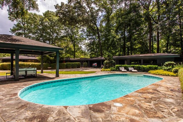 1904 Lenox NE Road, Atlanta, GA 30306