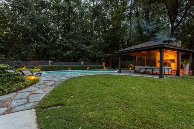 1904 Lenox NE Road, Atlanta, GA 30306