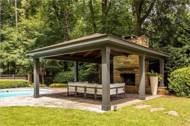 1904 Lenox NE Road, Atlanta, GA 30306