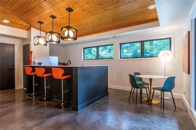 1904 Lenox NE Road, Atlanta, GA 30306