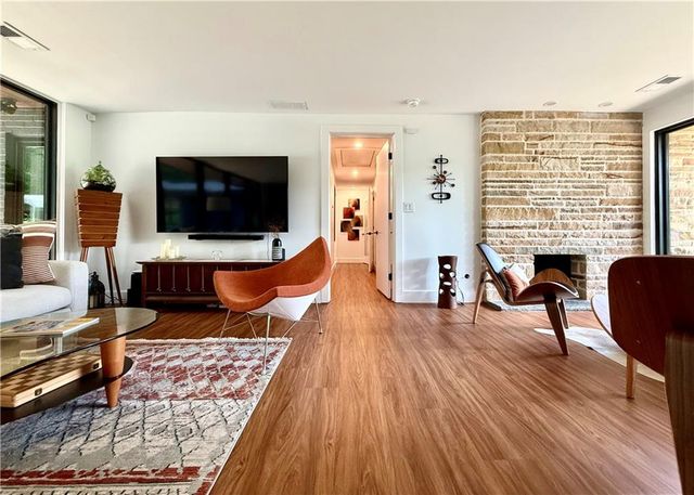 1904 Lenox NE Road, Atlanta, GA 30306