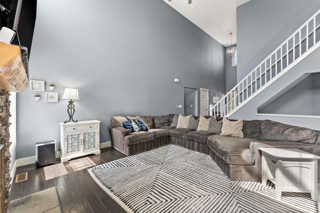 112 Lavender Court, New Carlisle, IN 46552