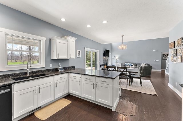 112 Lavender Court, New Carlisle, IN 46552