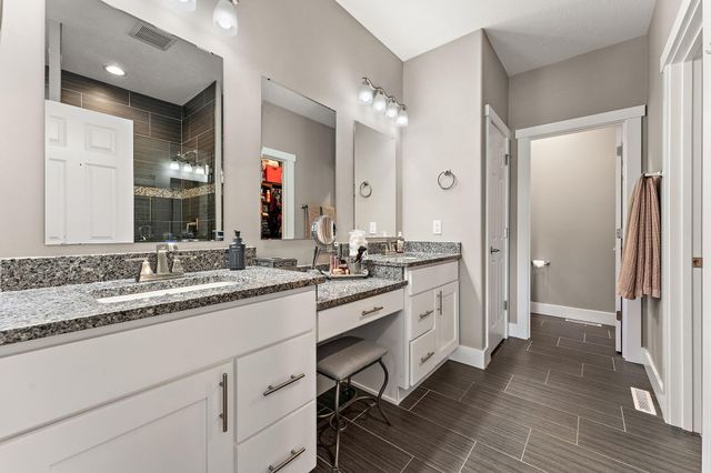 112 Lavender Court, New Carlisle, IN 46552