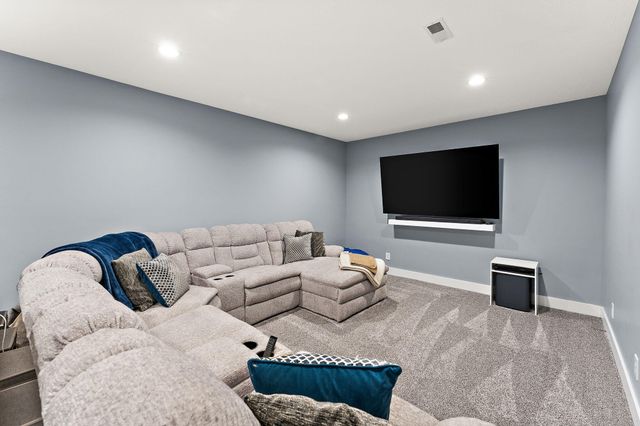 112 Lavender Court, New Carlisle, IN 46552