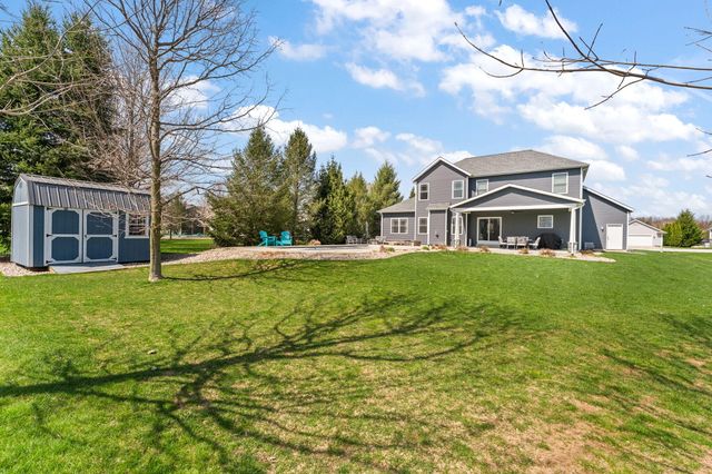 112 Lavender Court, New Carlisle, IN 46552
