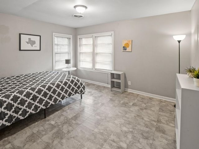 6208 Walnut Hills Drive, Austin, TX 78723
