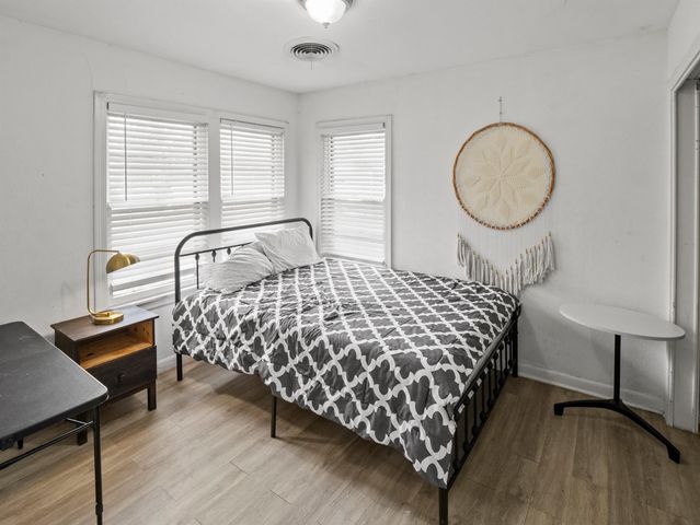 6208 Walnut Hills Drive, Austin, TX 78723