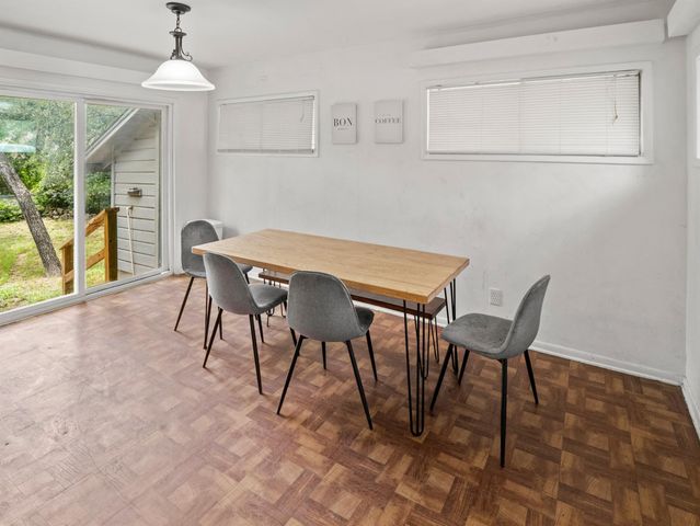 6208 Walnut Hills Drive, Austin, TX 78723