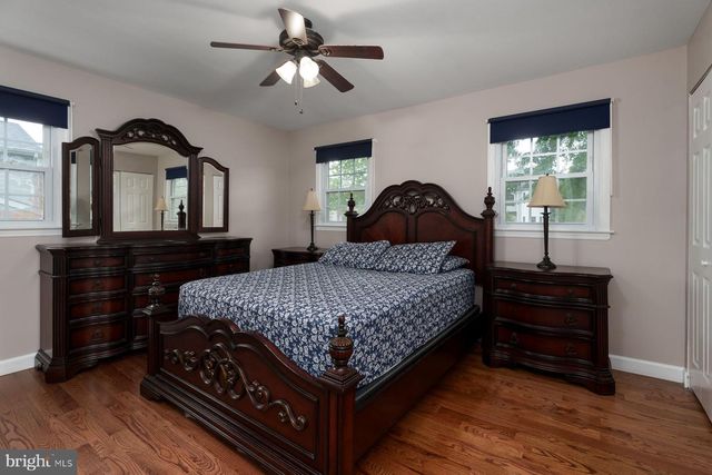 2025 OAK TREE RD, Edison, NJ 08820