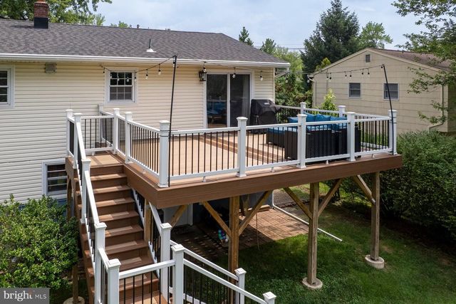 2025 OAK TREE RD, Edison, NJ 08820