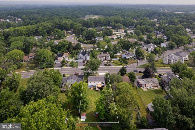 2025 OAK TREE RD, Edison, NJ 08820