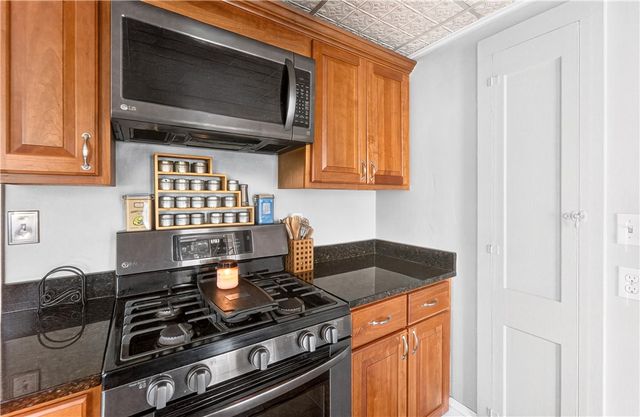 87 Miller Avenue, East Providence, RI 02916