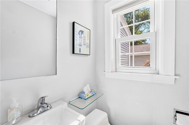 87 Miller Avenue, East Providence, RI 02916