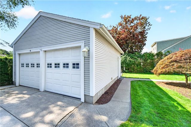 87 Miller Avenue, East Providence, RI 02916