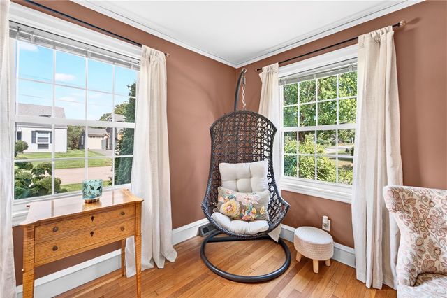 87 Miller Avenue, East Providence, RI 02916
