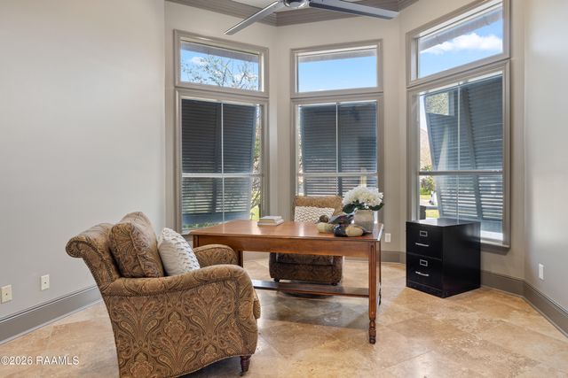 204 Inverness Lane, Broussard, LA 70518