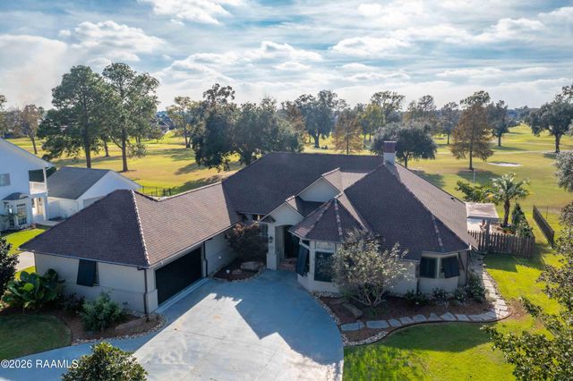 204 Inverness Lane, Broussard, LA 70518