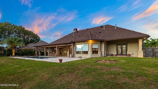 204 Inverness Lane, Broussard, LA 70518