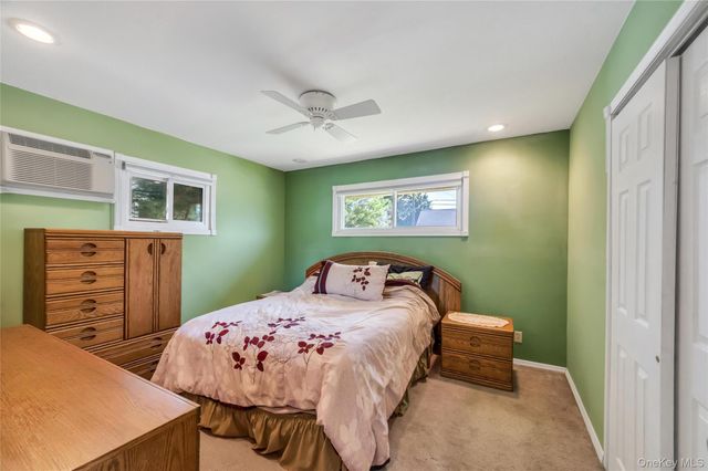 34 Oak Street, Hicksville, NY 11801
