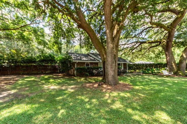 5717 San Flora Avenue, Ravenel, SC 29470