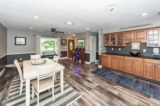 5717 San Flora Avenue, Ravenel, SC 29470