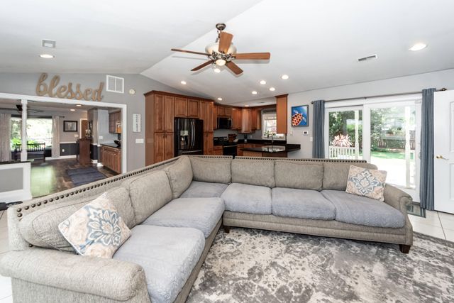 5717 San Flora Avenue, Ravenel, SC 29470