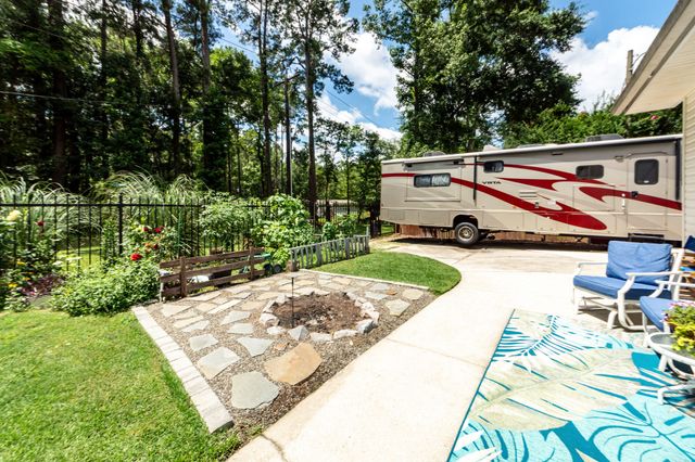 5717 San Flora Avenue, Ravenel, SC 29470